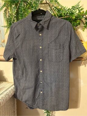 Lucky Brand Men's Short-Sleeve Button-Up Shirt in Navy floral Pattern
